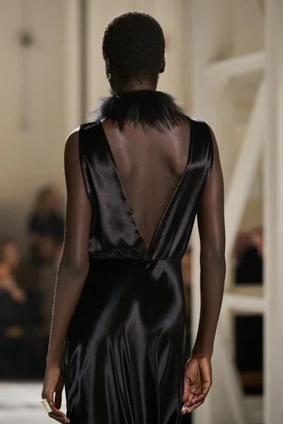 Look 219